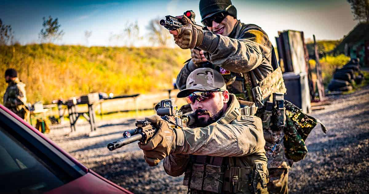 Puška: Defenzívna streľba s využitím auta 2